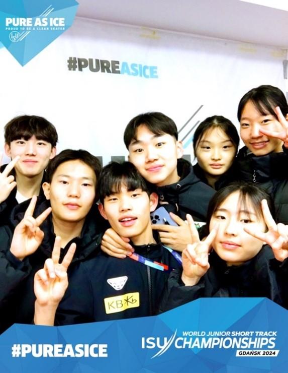 Empowering Young Skaters through Anti-Doping Education: Highlights of the 2023-24 “Pure as Ice” Campaign 